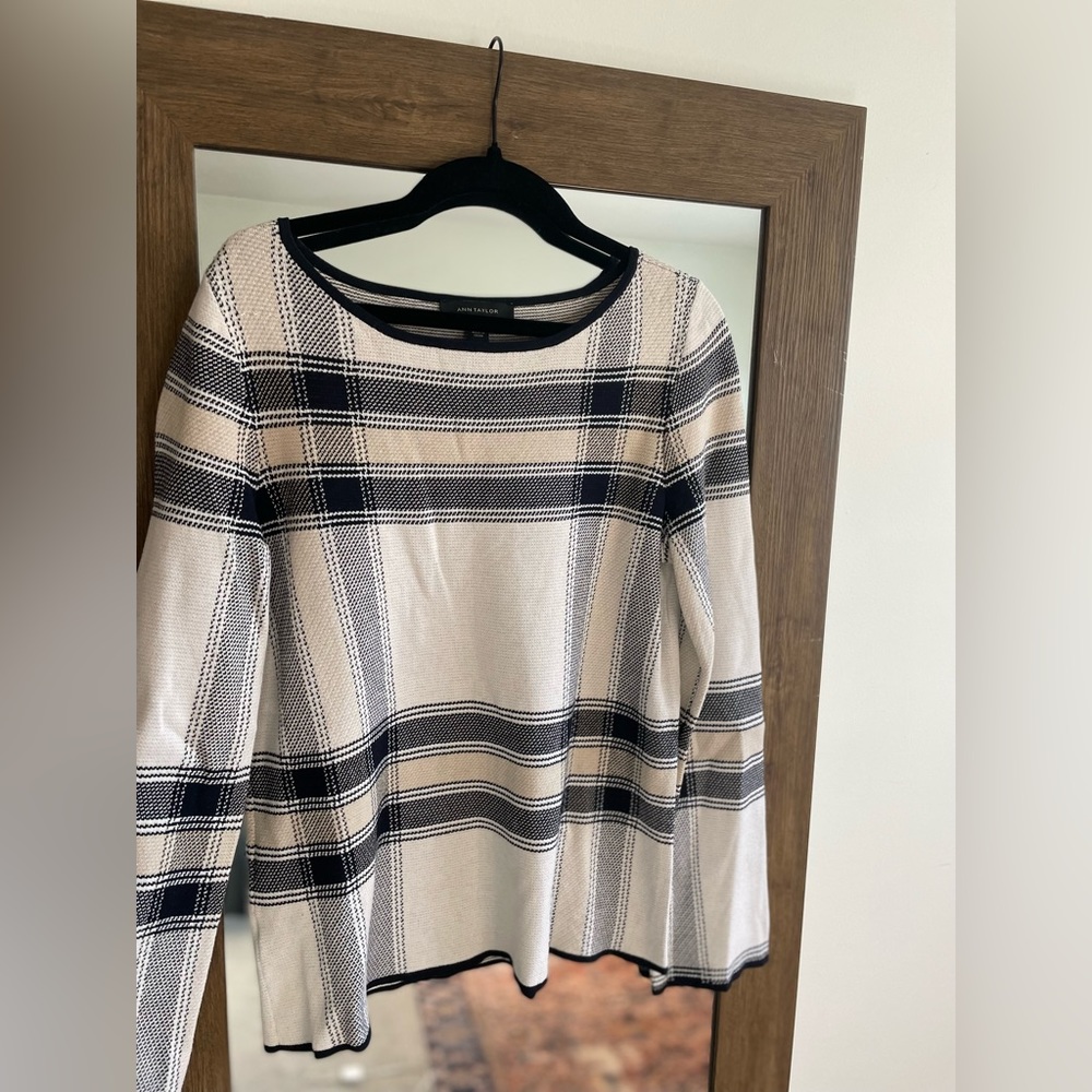 Ann Taylor long sleeve plaid blouse - wide bell sleeve - size S